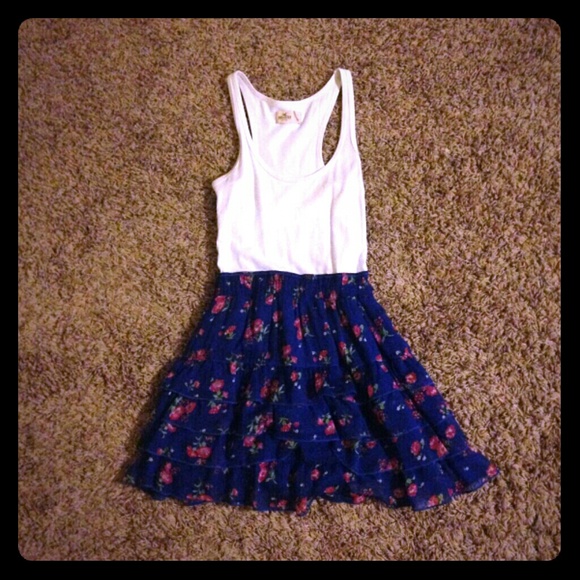*SALE Hollister blue floral ruffles dress