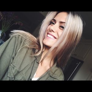 Meet your Posher, Ana