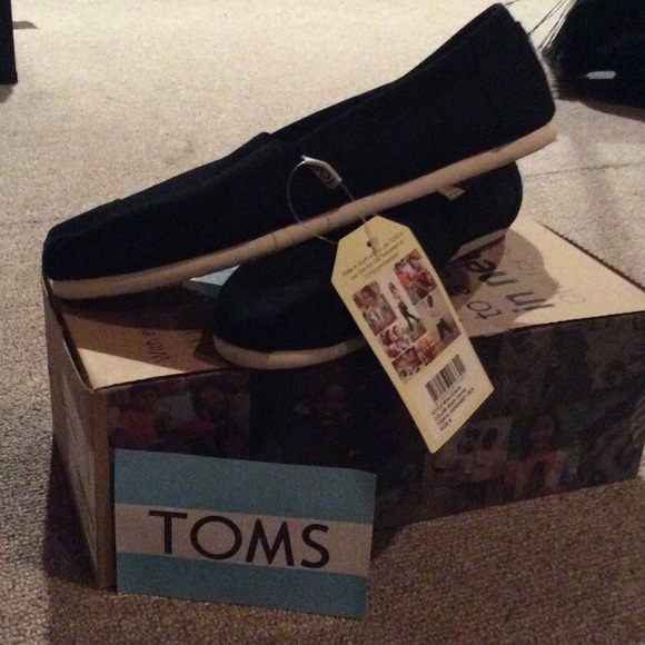 TOMS Shoes - Brand New Black Toms Size 8