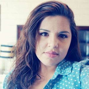 Meet your Posher, Violeta