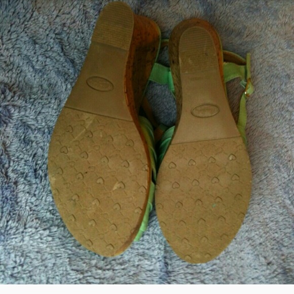 🔴Brand New sea foam GREEN wedges - Picture 3 of 4