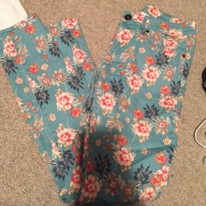 Patterned bullhead jeans