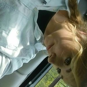 Meet your Posher, Zoe