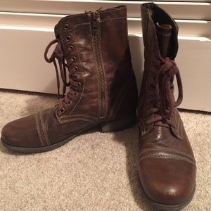 Steve Madden boots