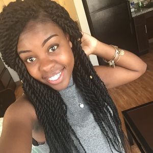 Meet your Posher, Kessina