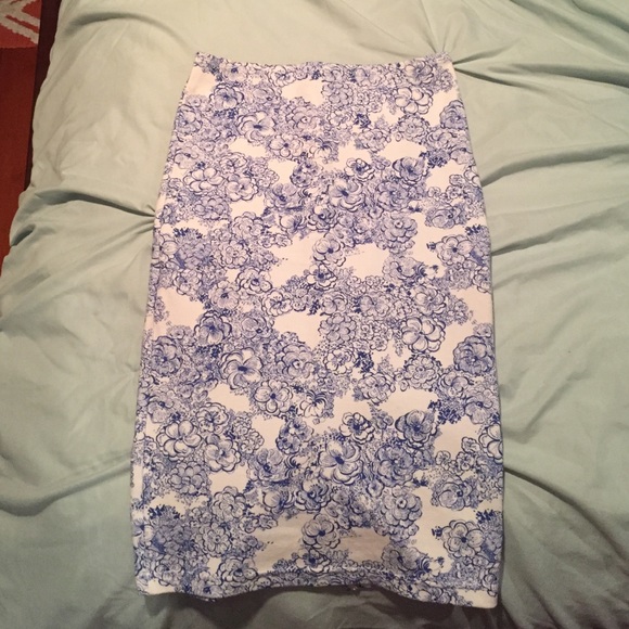 Midi skirt