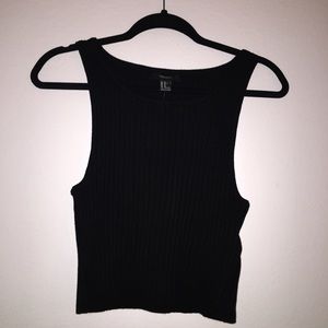 Ribbed tank