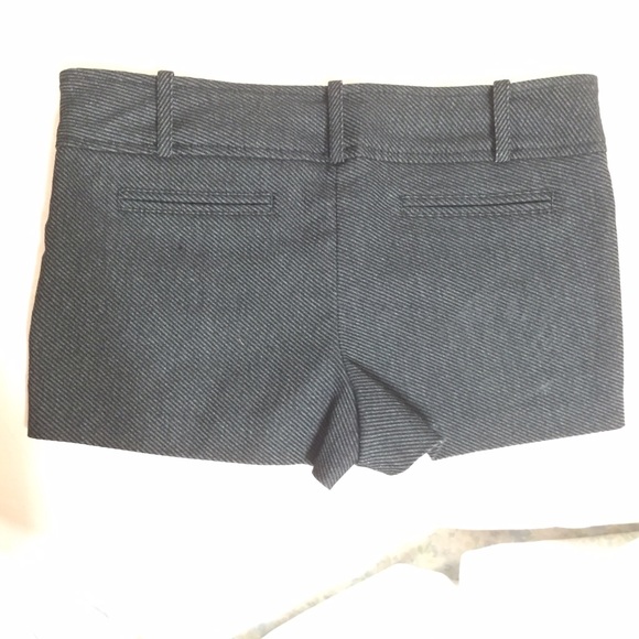 Shorts - Picture 2 of 4