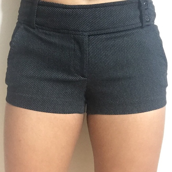 Shorts - Picture 4 of 4