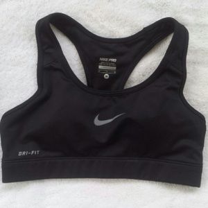 NWOT NIKE PRO Dri fit padded sports bra, M