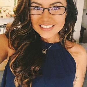 Meet your Posher, Bella