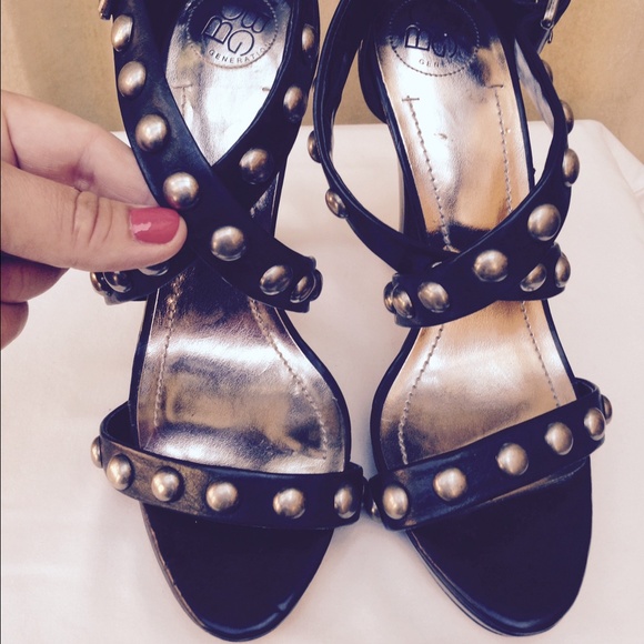 BCBG heels