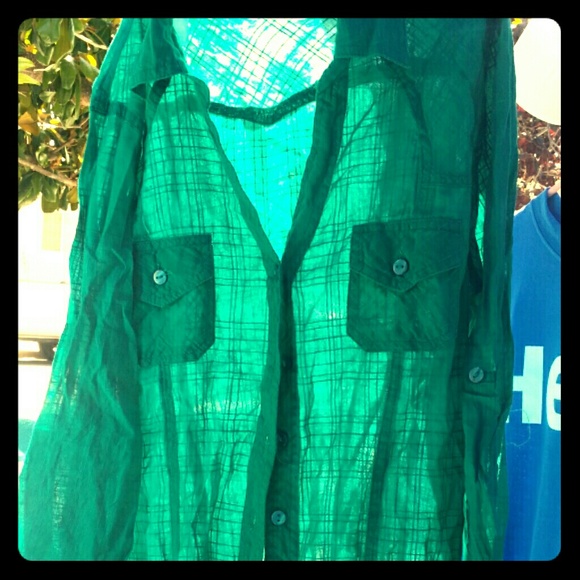 ***SOLD***Green plaid long sleeve top