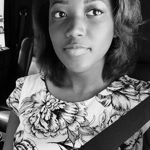 Meet your Posher, Yvonne