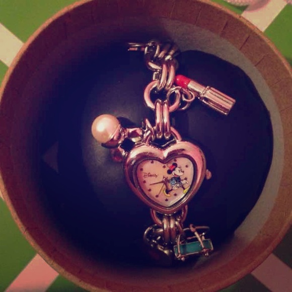DISNEY MINNIE CHARM WATCH - Picture 1 of 4