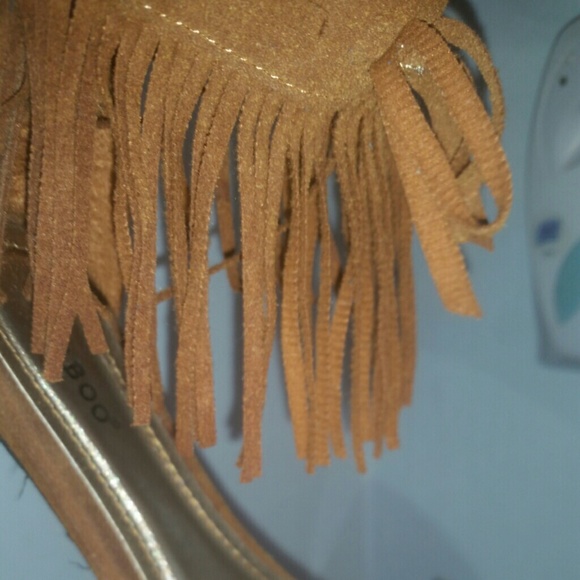 Moccasin sandals