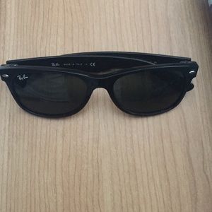 Rayban wayfarers in great condition