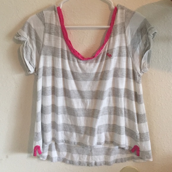 Abercrombie & Fitch  tee