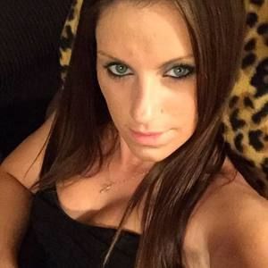 Meet your Posher, Holly