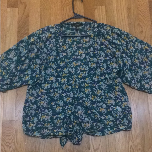 Jessica Simpson top