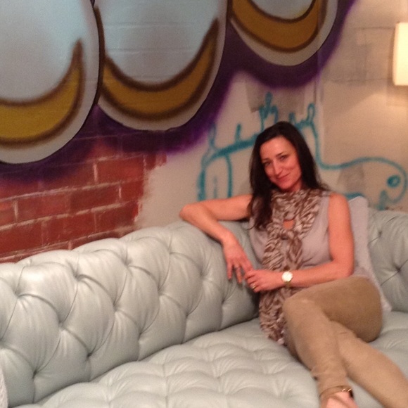 Meet your Posher, Katia - Picture 1 of 1