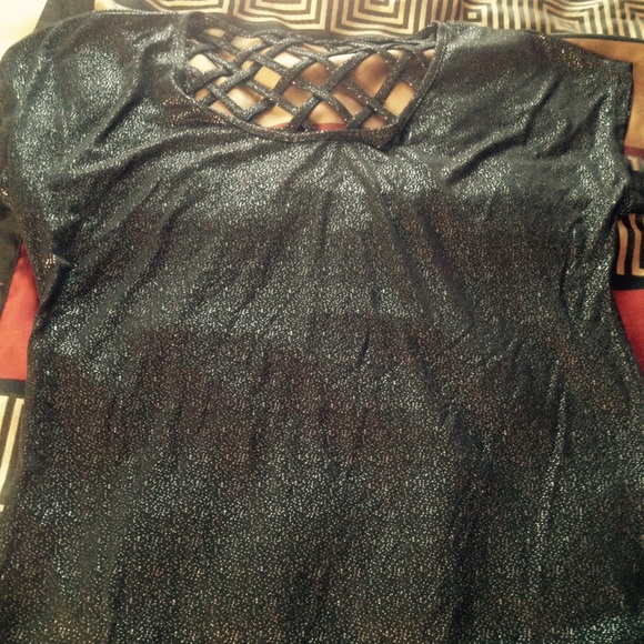 Black short sleeve top