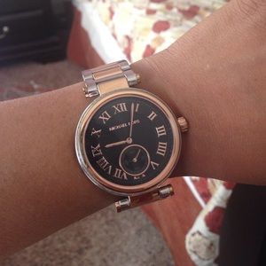 🌟SALE🌟 Michael Kors Watch 💯 Authentic