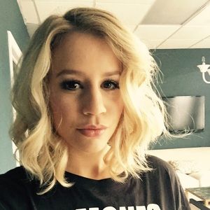 Meet your Posher, Johanna