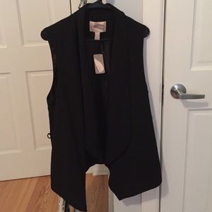 Sleeveless casual blazer