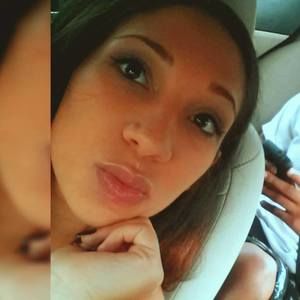 Meet your Posher, Shaina