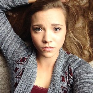 Meet your Posher, Mikhayla