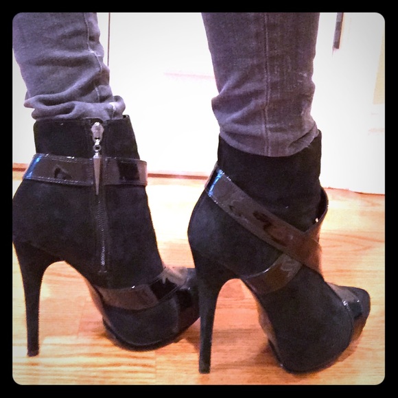 Rock & Republic platform boots