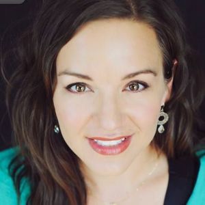 Meet your Posher, Dena