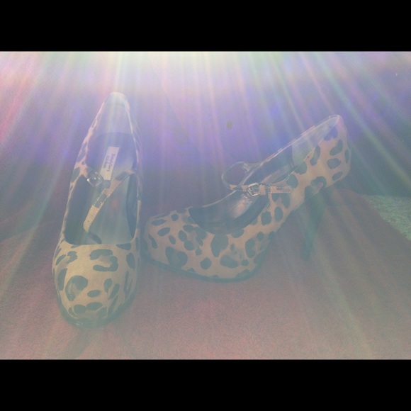 Simply Vera by Vera Wang