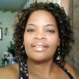 Meet your Posher, Yvette