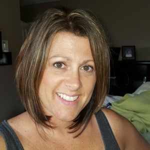 Meet your Posher, Stacy