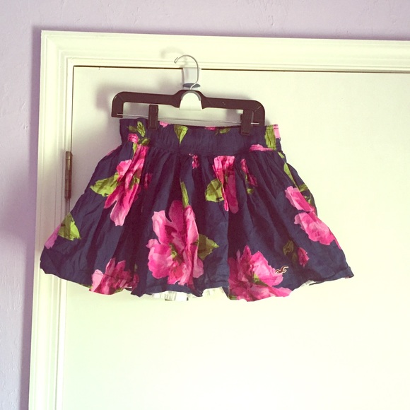 Hollister skirt!
