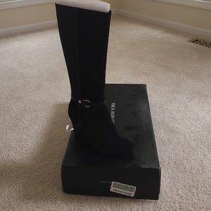 Jones New York Suede tall boots. Size 9M.