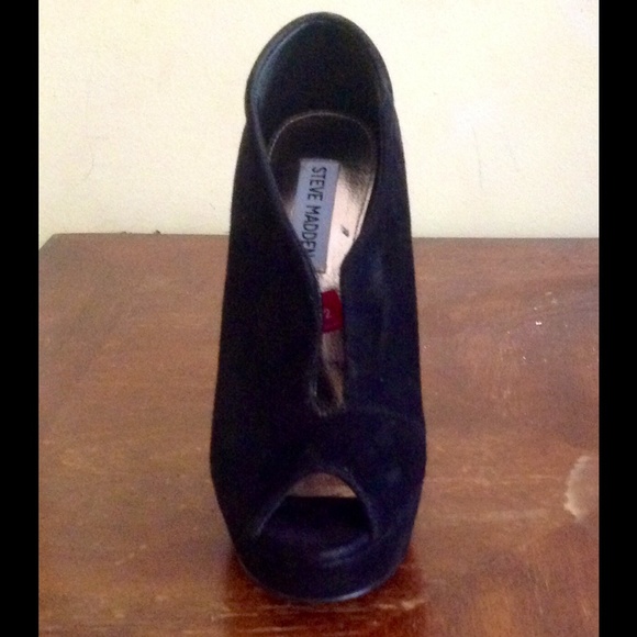 Steve Madden Black Suede Booties - Picture 2 of 4