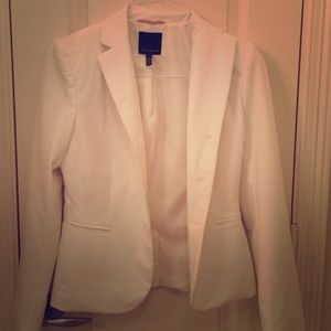 Beautiful white blazer