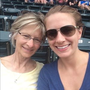 Meet your Posher, Lesley