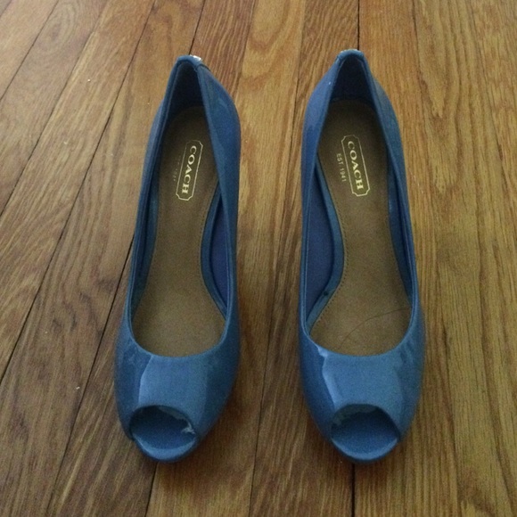 Coach peep toe shoes - size 6