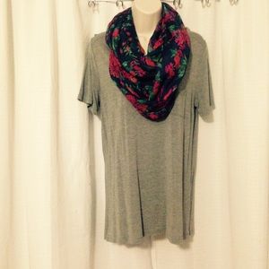 T shirt grey with pocket