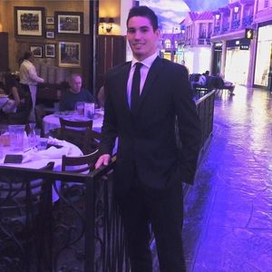 Meet your Posher, Taylor