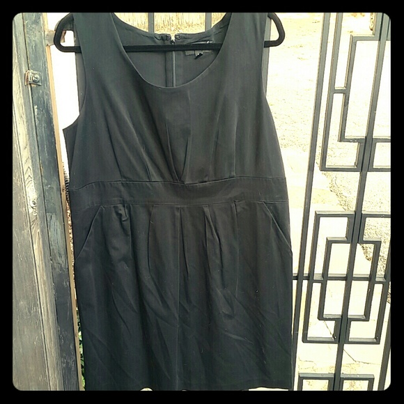 Mossimo LBD with pockets!