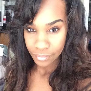 Meet your Posher, Briana