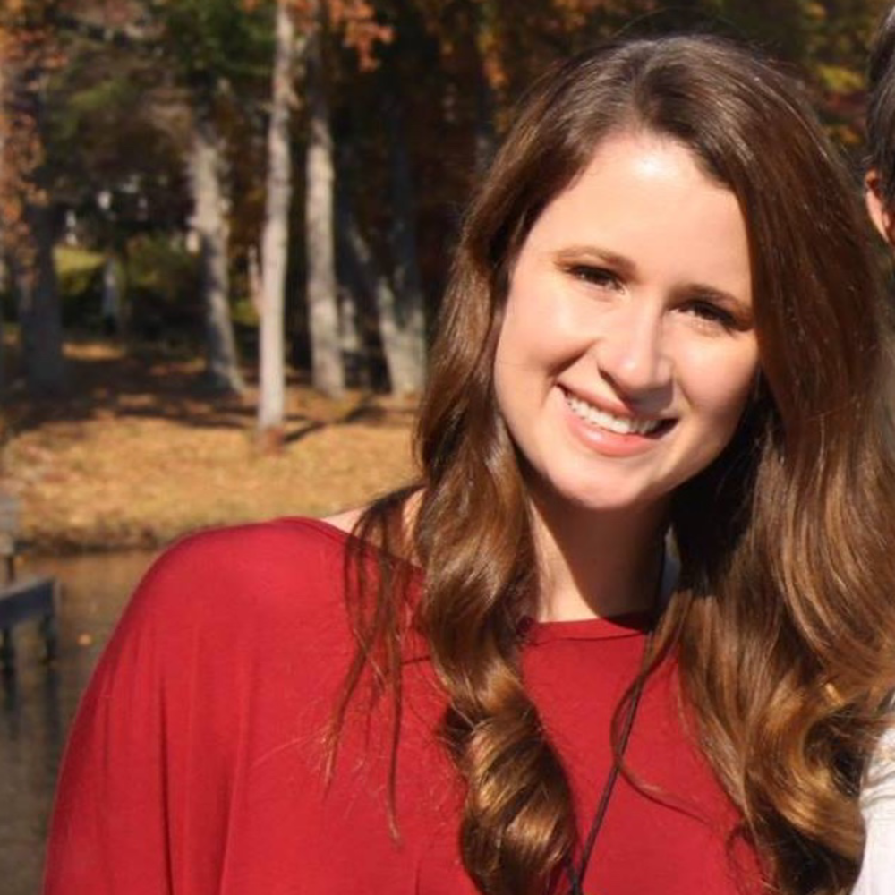 Meet your Posher, Ava