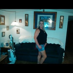 Meet your Posher, Vicky