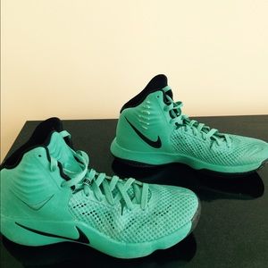 Nike Zoom. Low Price