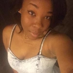 Meet your Posher, Angelica